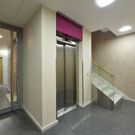 Vista Riverside Diamond Suite Prague